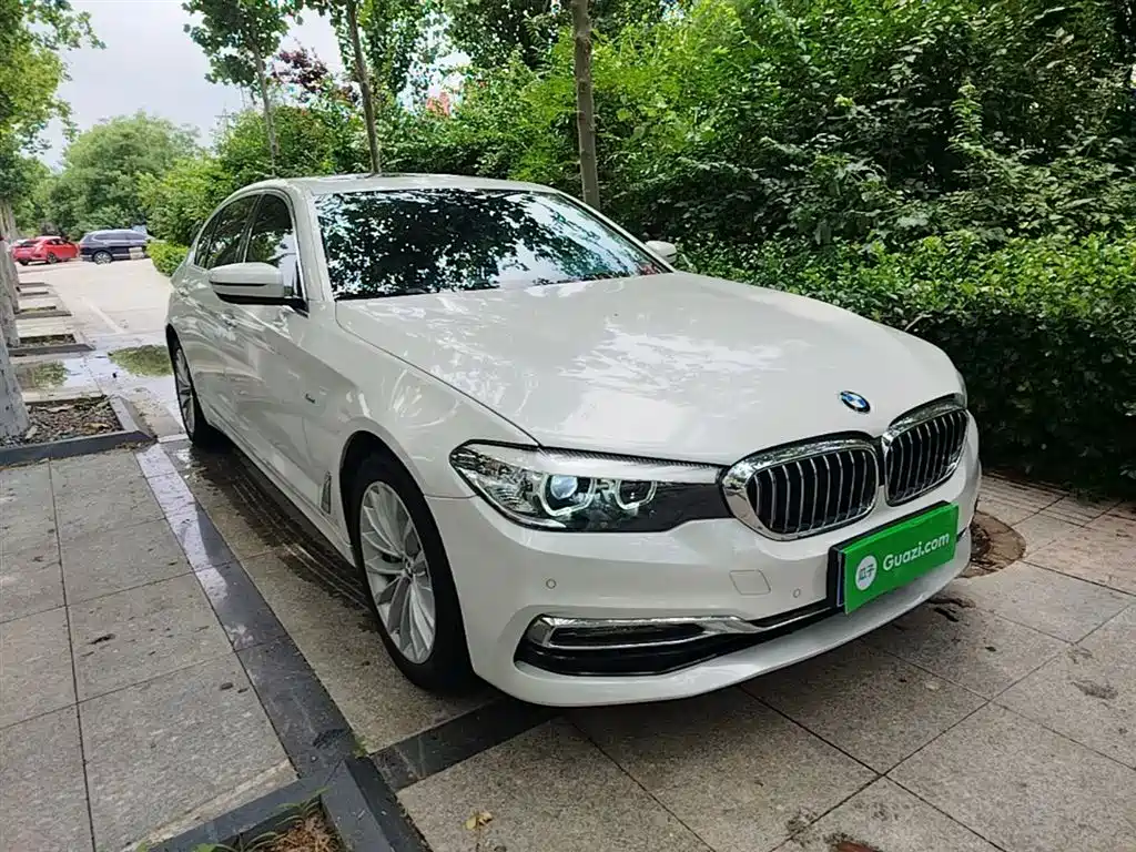 BMW 5 Series — фото 4