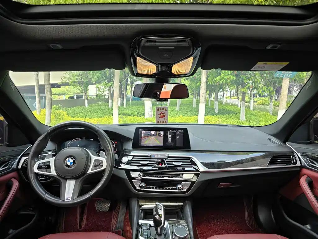 BMW 5 Series — фото 8