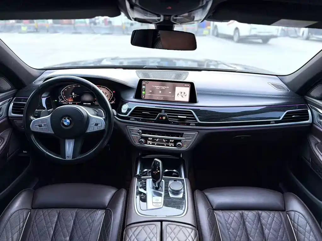 BMW 7 Series — фото 4