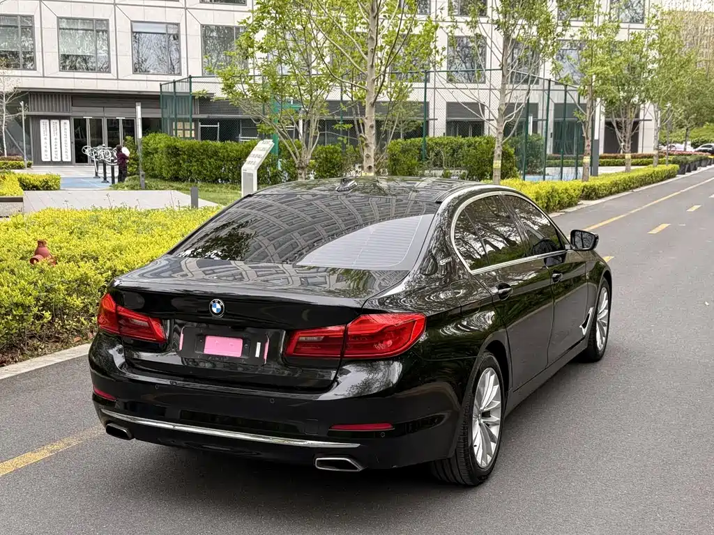 BMW 5 Series New Energy — фото 8