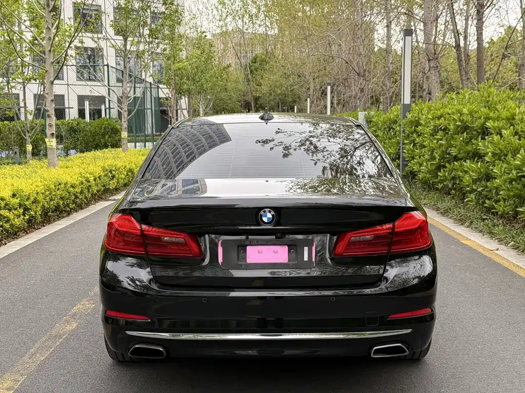 BMW 5 Series New Energy — фото 9