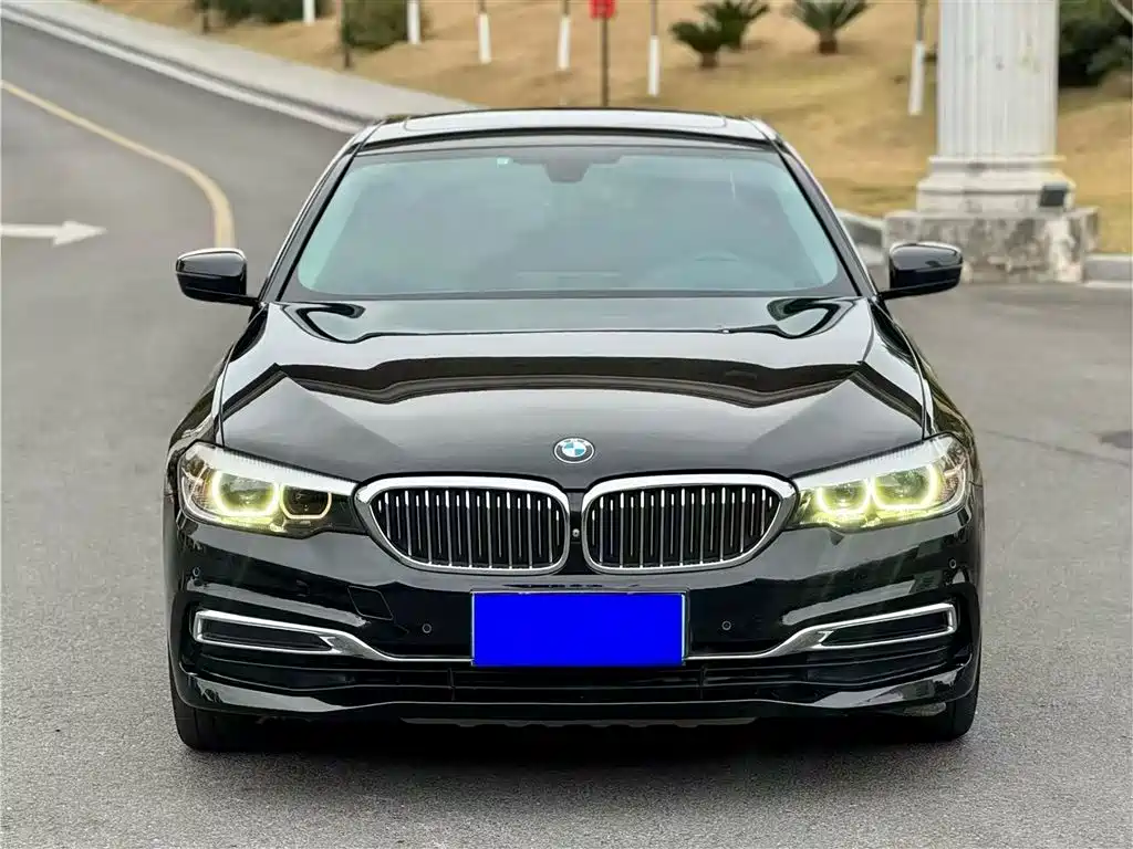 BMW 5 Series — фото 3
