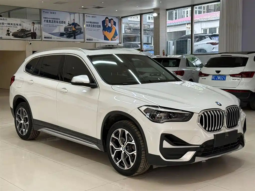 BMW X1 — фото 3