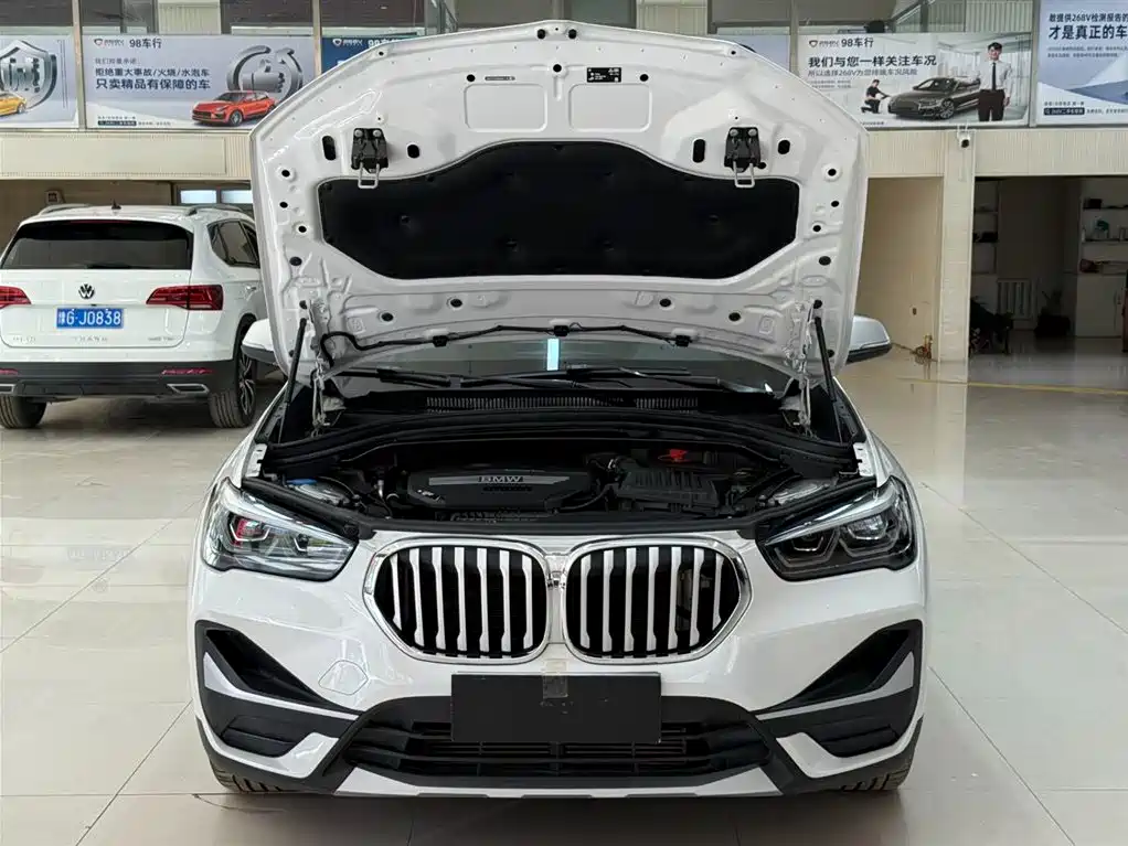 BMW X1 — фото 7