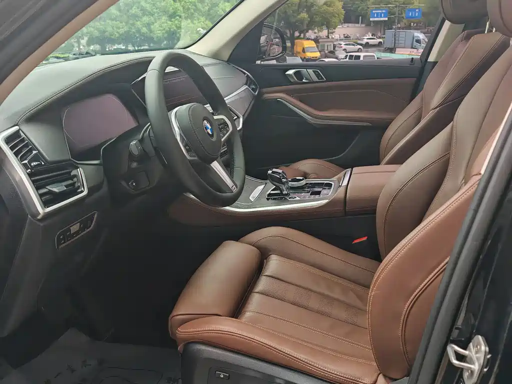 BMW X5 (Import) — фото 8