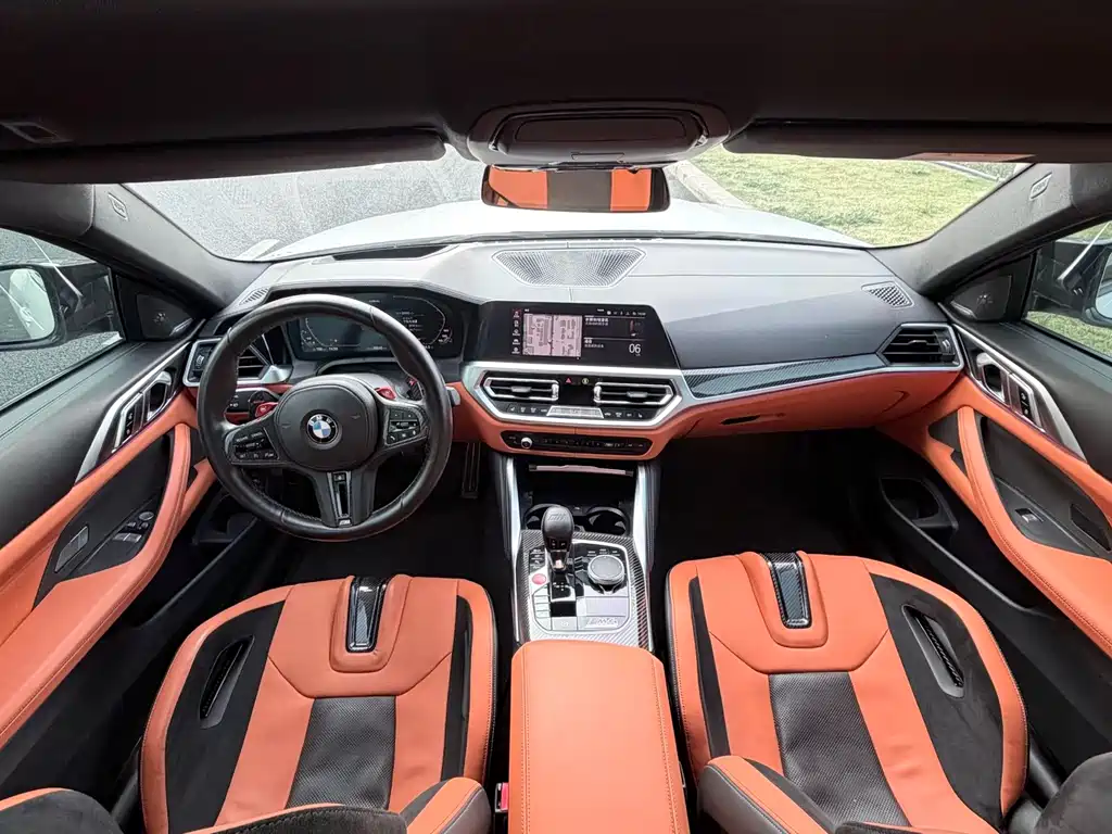 BMW M4 — фото 10
