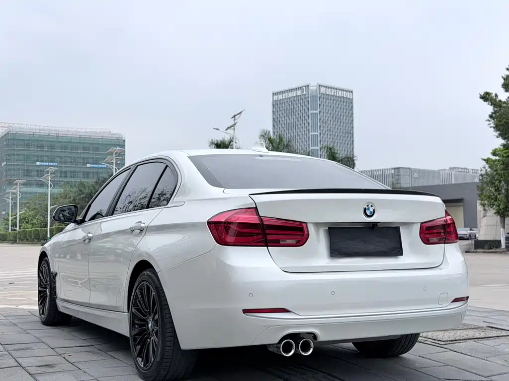 BMW 3 Series — фото 9