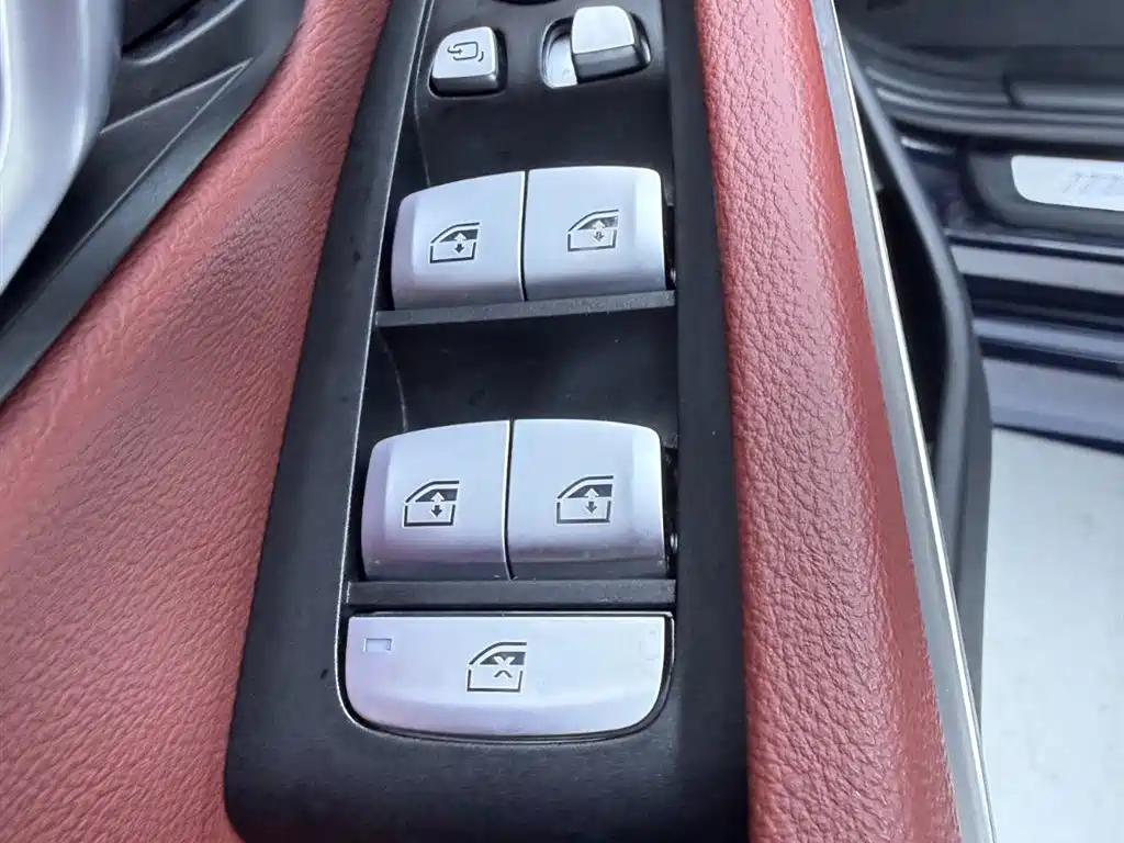 BMW 3 Series — фото 13