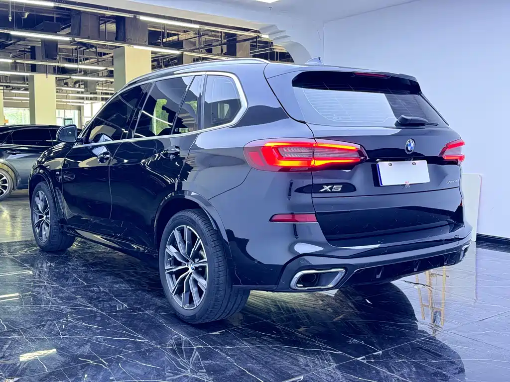 BMW X5 (Import) — фото 21