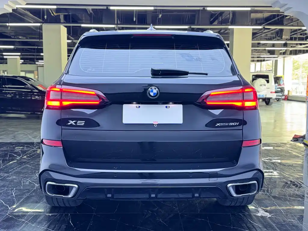 BMW X5 (Import) — фото 22