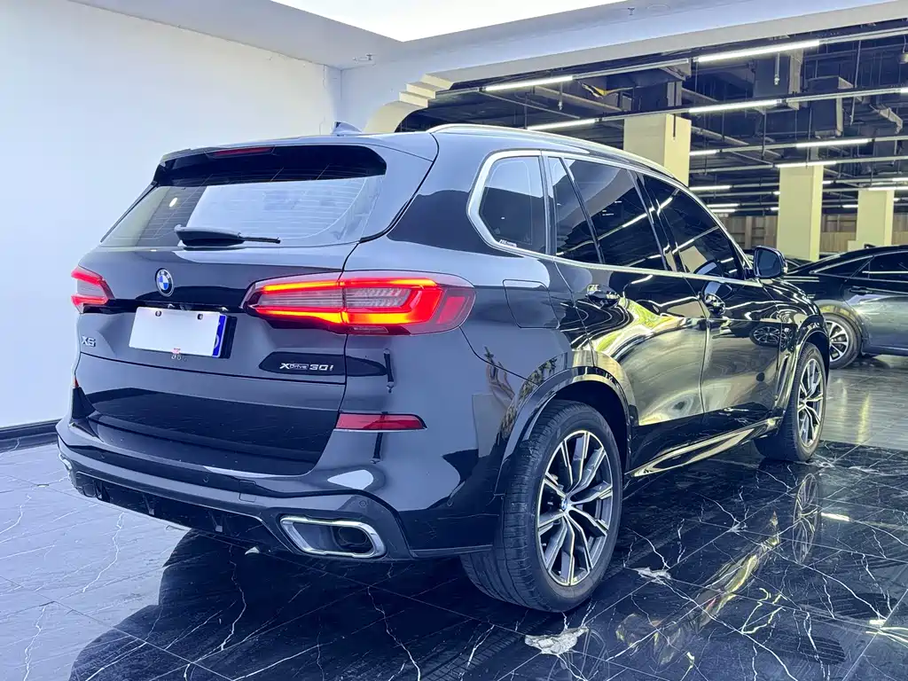 BMW X5 (Import) — фото 23