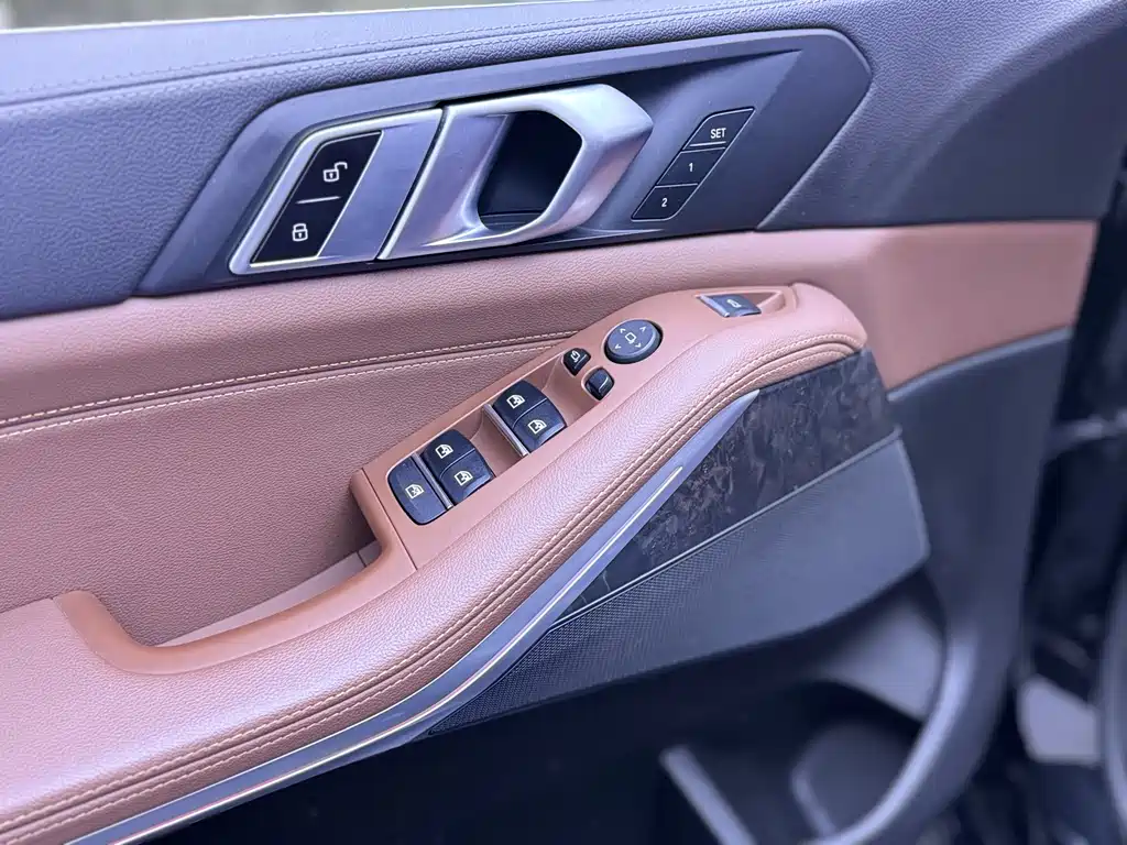 BMW X5 (Import) — фото 4