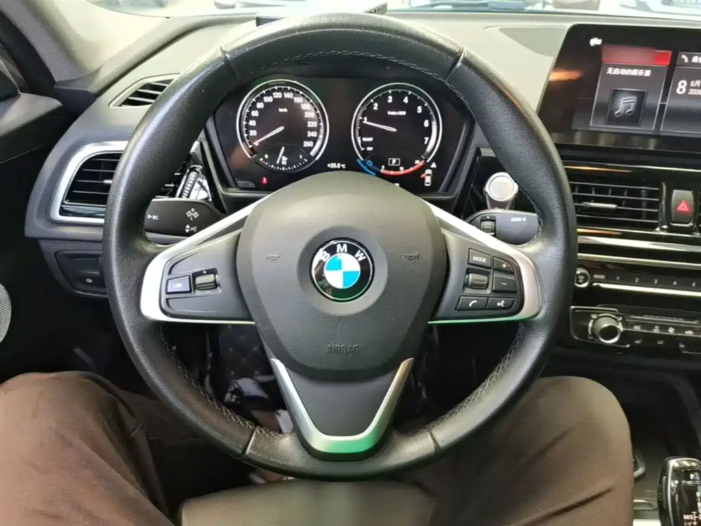 BMW 1 Series — фото 11