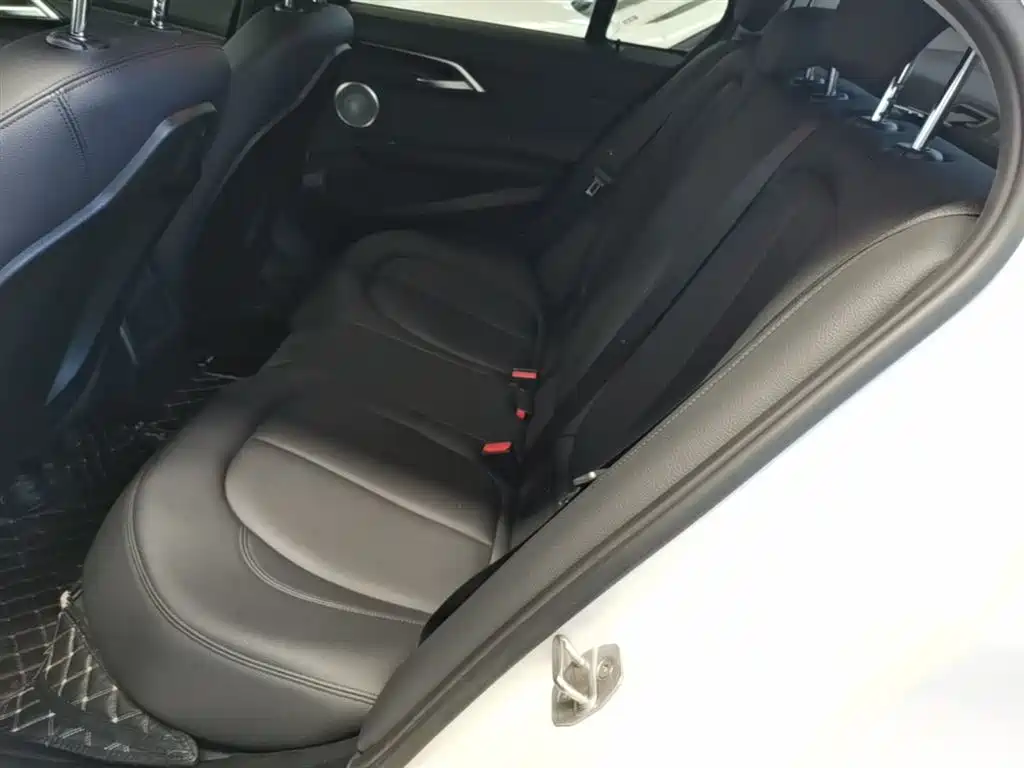 BMW 1 Series — фото 17