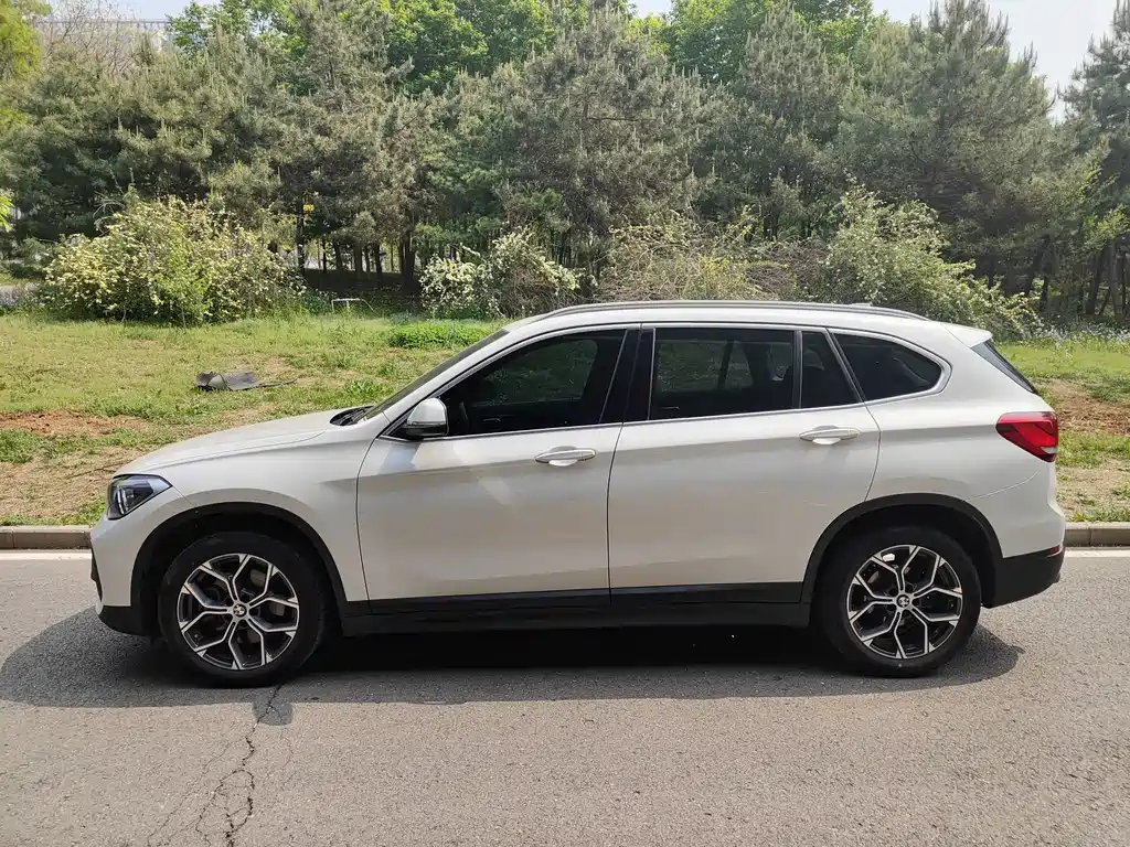 BMW X1 — фото 4