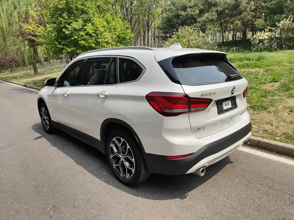 BMW X1 — фото 6