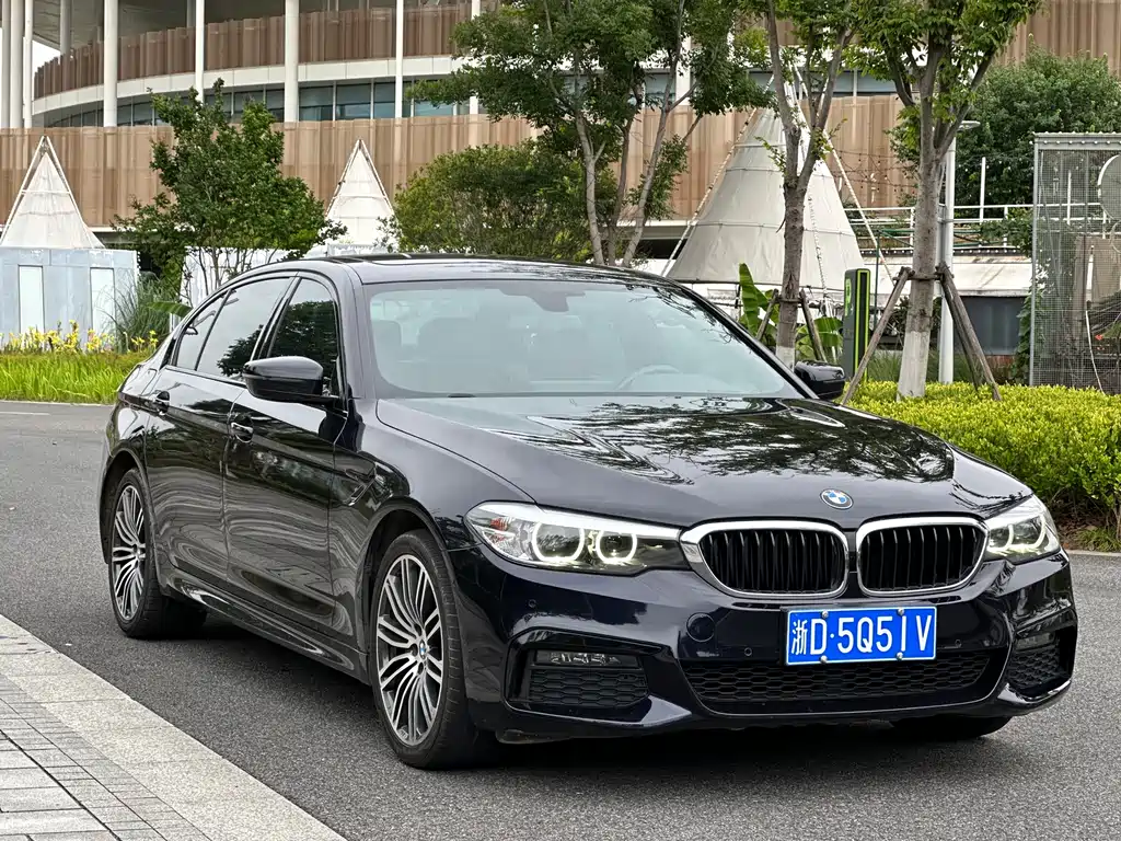 BMW 5 Series — фото 3