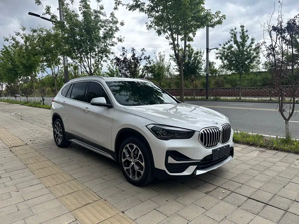 BMW X1 — фото 3