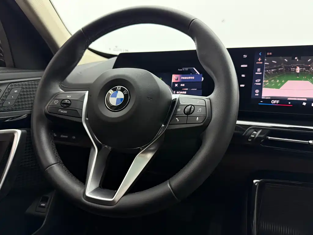BMW X1 — фото 9