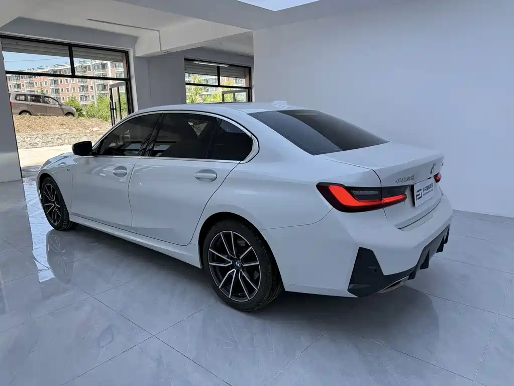 BMW 3 Series — фото 4