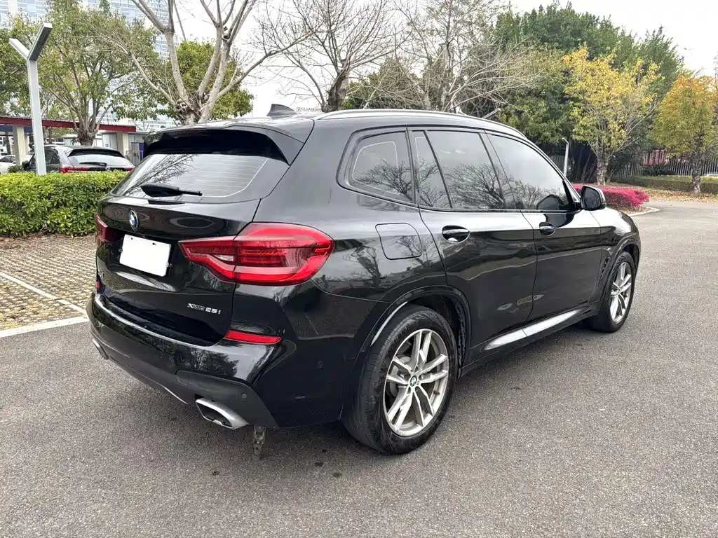 BMW X3 — фото 9