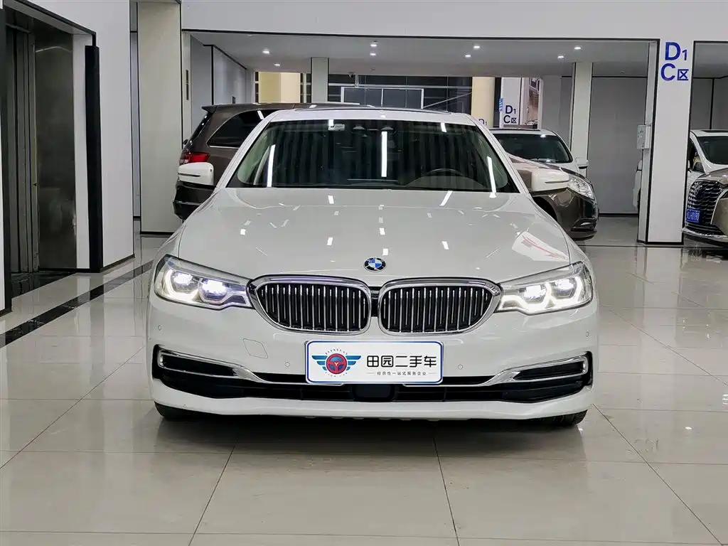 BMW 5 Series New Energy — фото 2