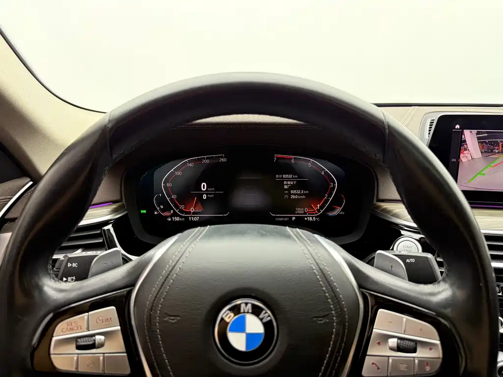 BMW 5 Series — фото 4