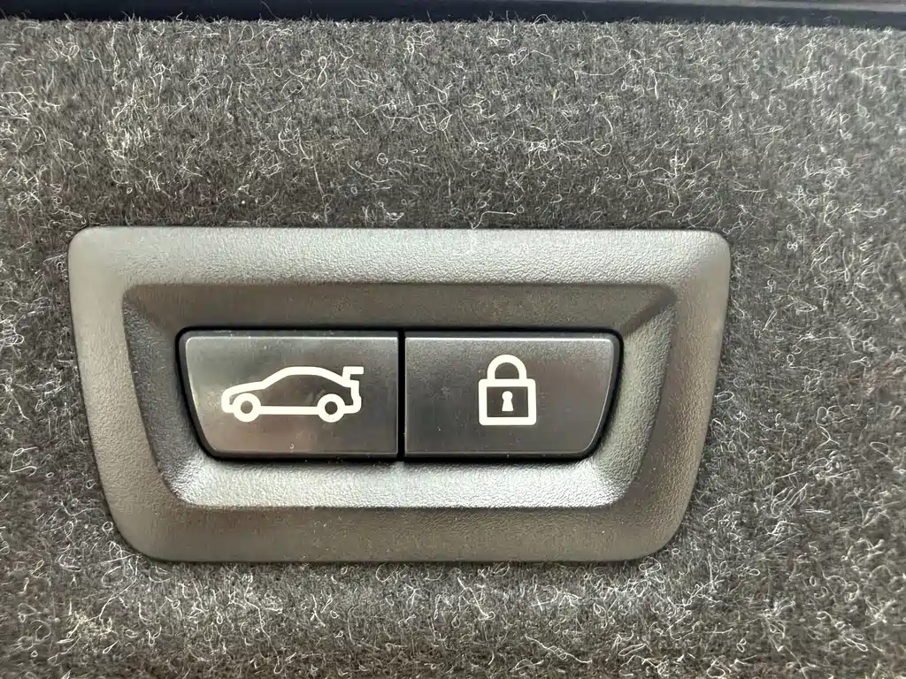 BMW 5 Series New Energy — фото 23