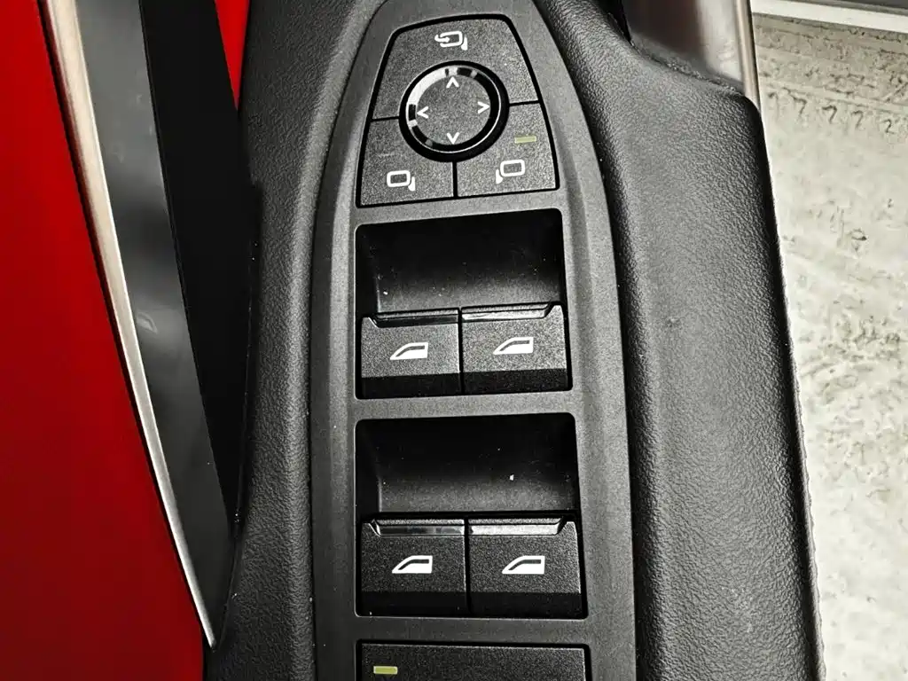 BMW X1 — фото 14