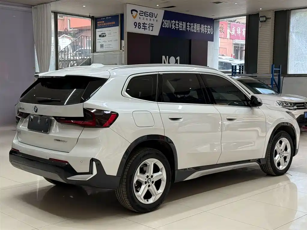 BMW X1 — фото 4