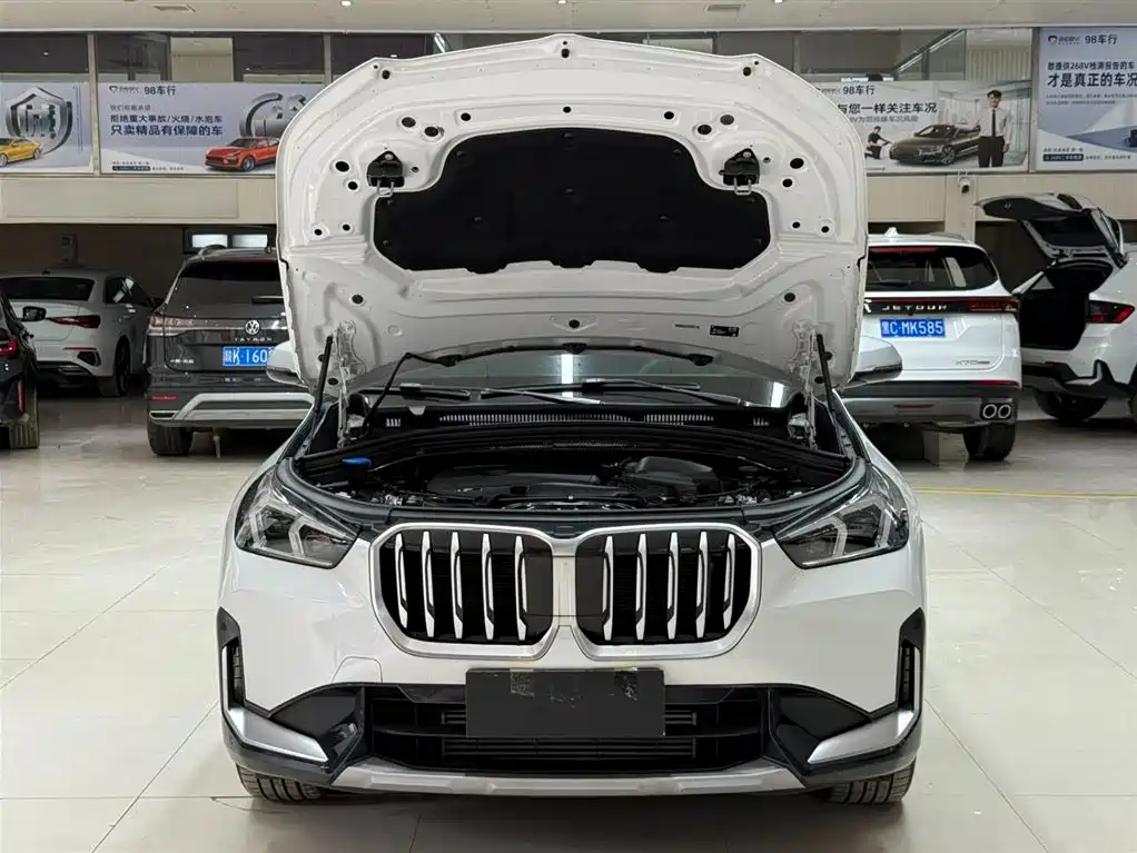 BMW X1 — фото 7
