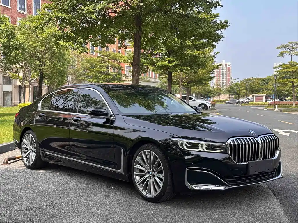 BMW 7 Series — фото 3