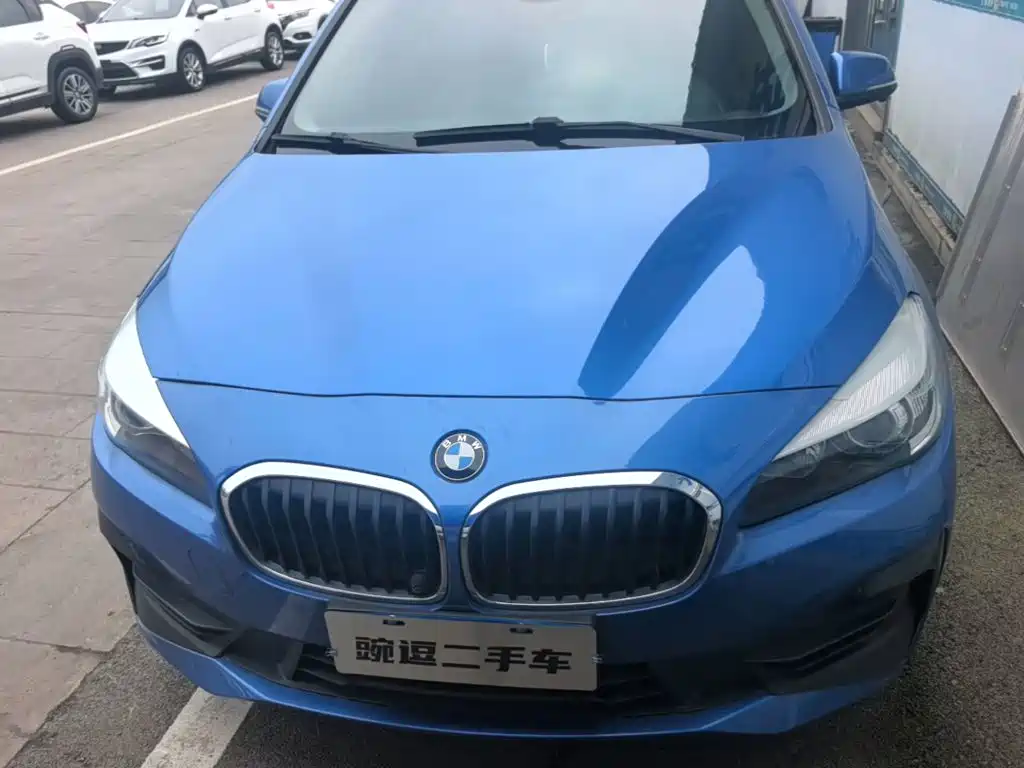 BMW 2 Series Active Tourer — фото 3