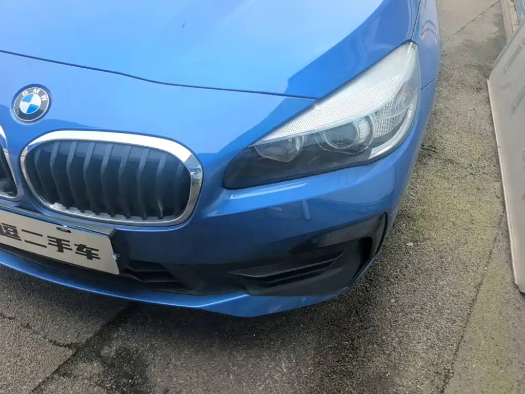 BMW 2 Series Active Tourer — фото 24