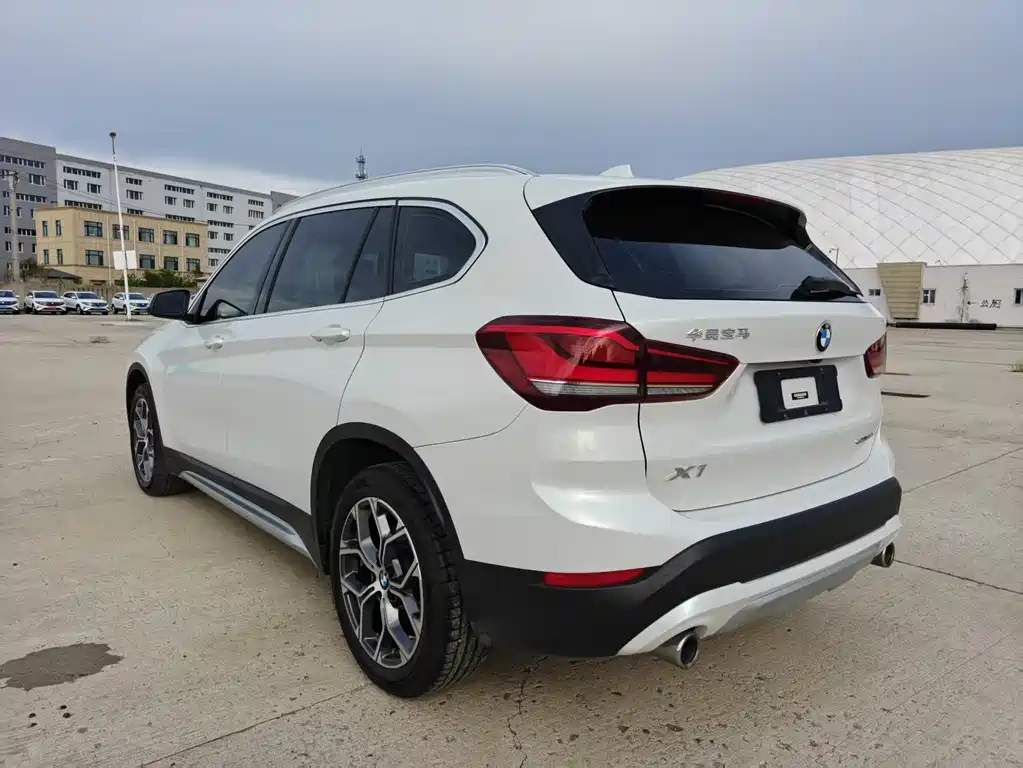 BMW X1 — фото 4