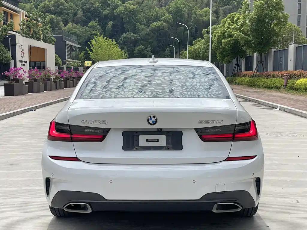 BMW 3 Series — фото 11