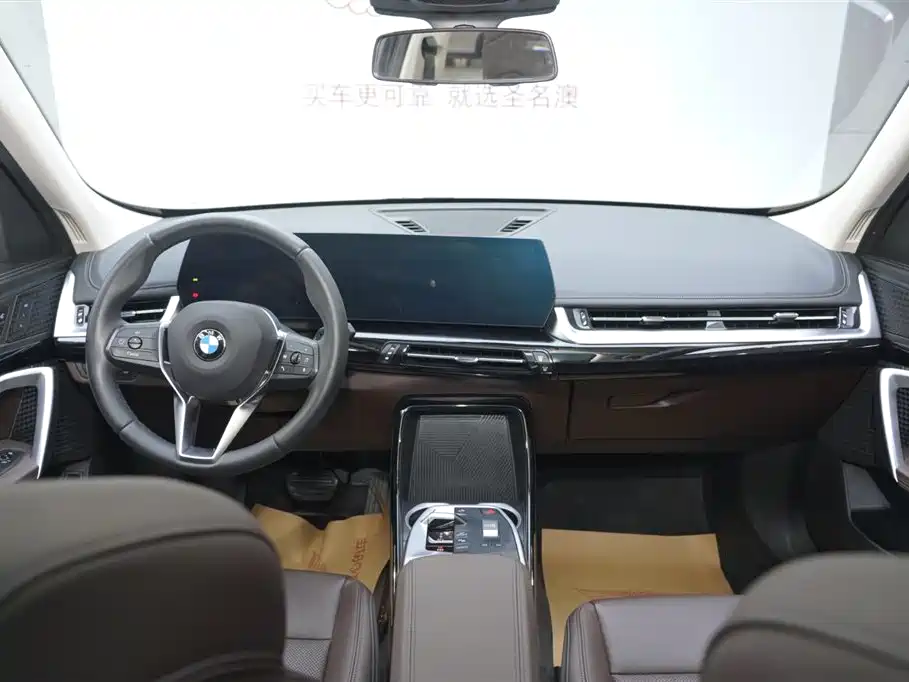 BMW X1 — фото 17