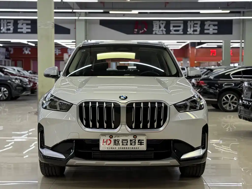 BMW X1 — фото 4