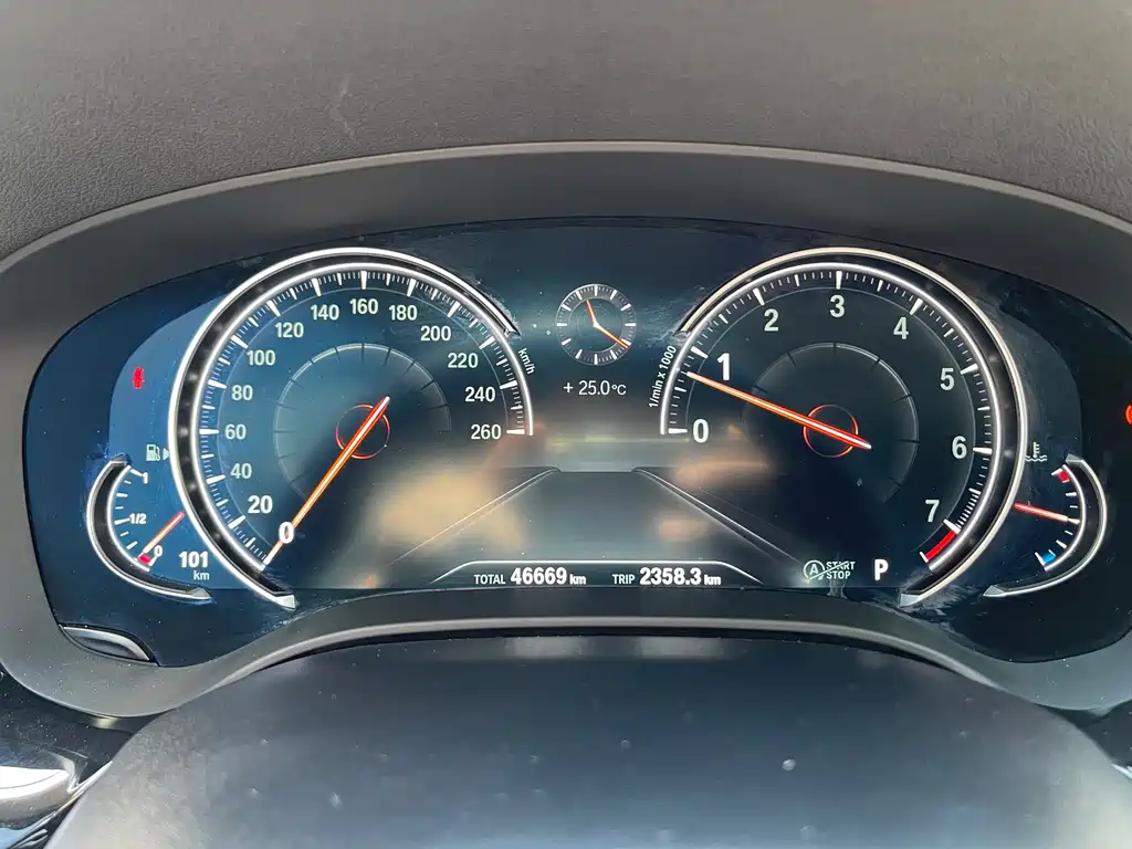 BMW 5 Series — фото 24