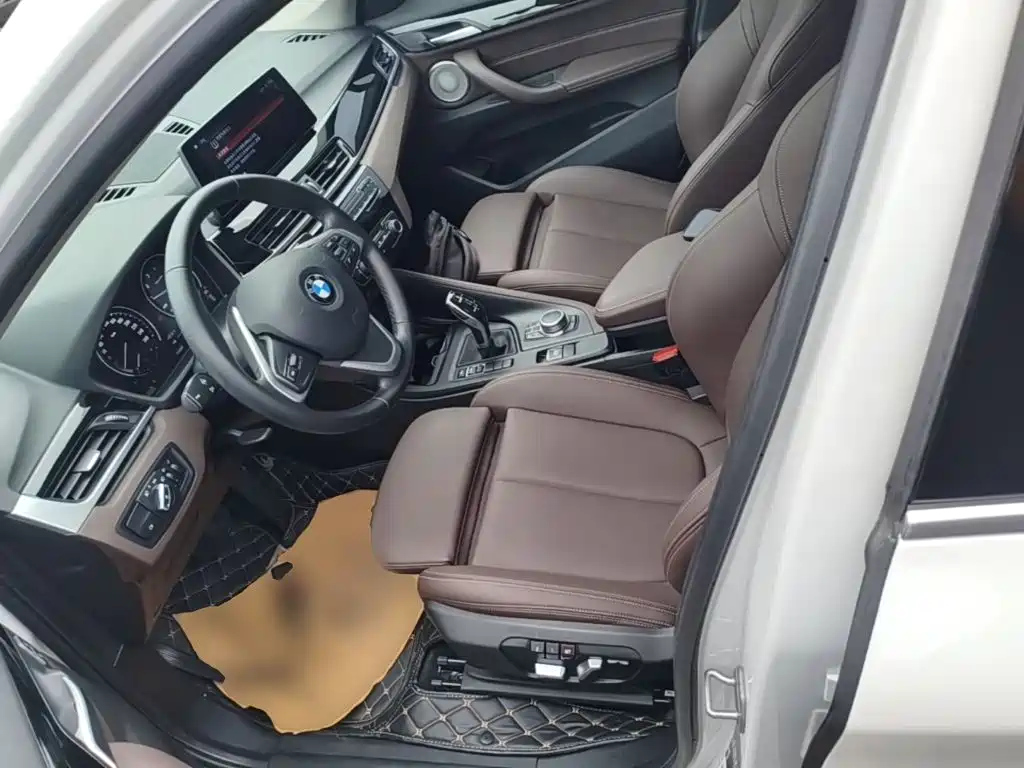 BMW X1 — фото 15