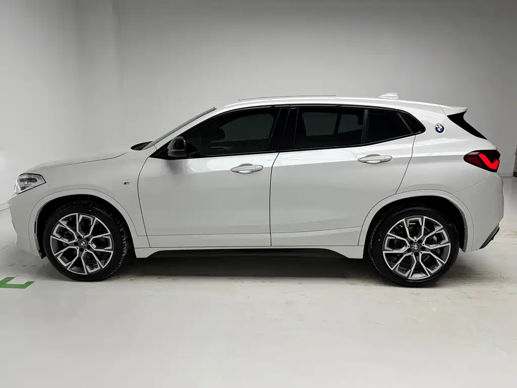 BMW X2 — фото 9