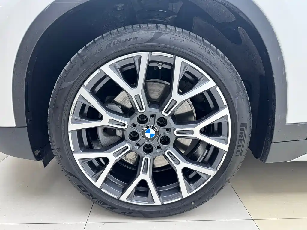BMW X1 — фото 3