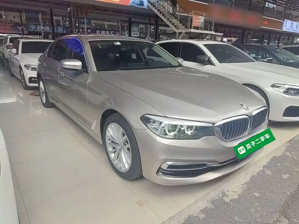 BMW 5 Series — фото 4