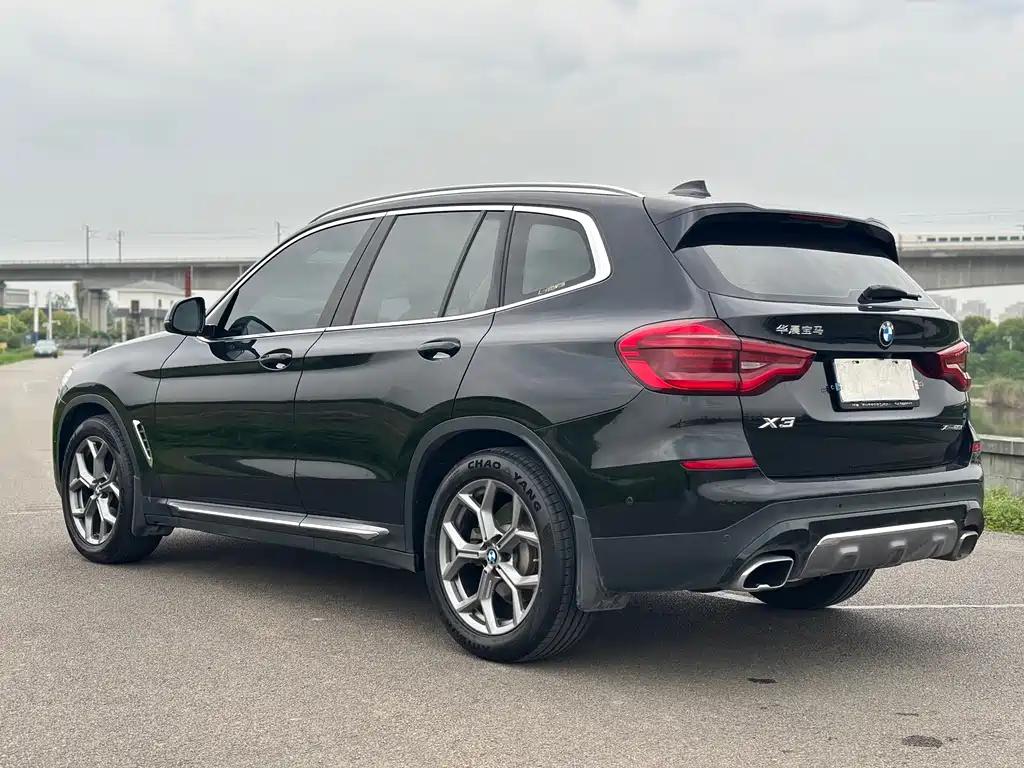 BMW X3 — фото 15