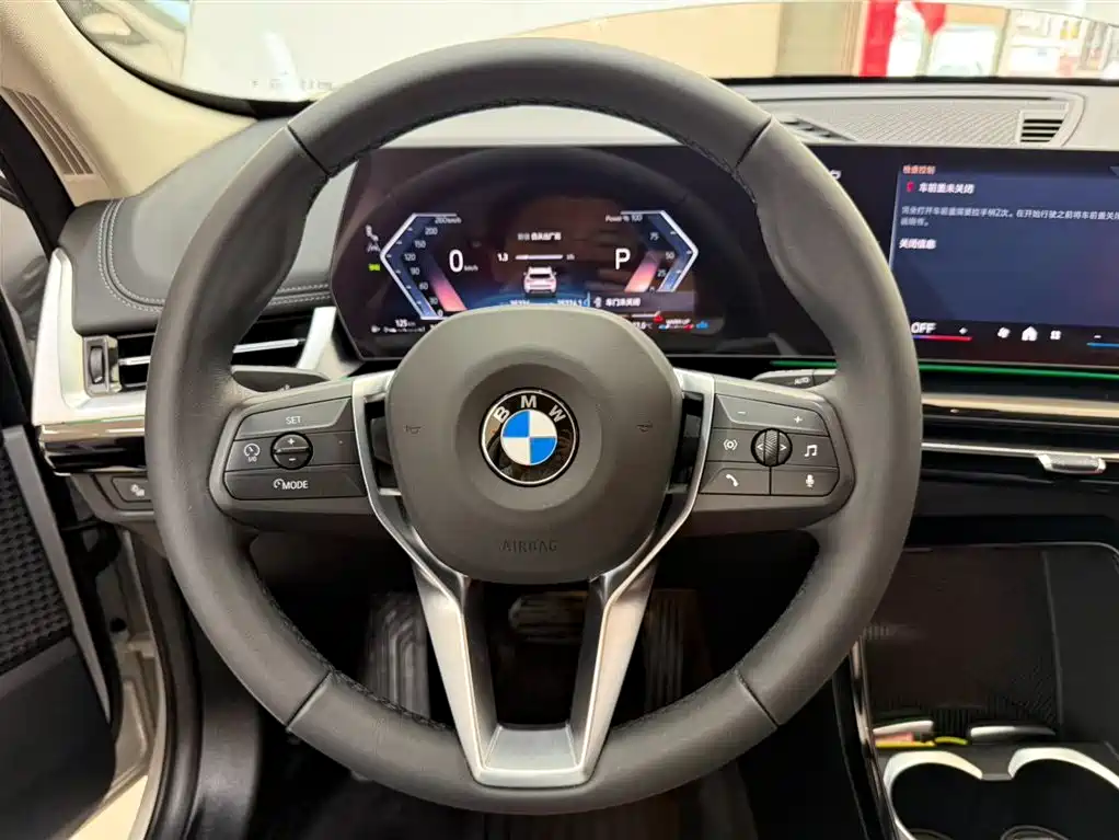 BMW X1 — фото 11