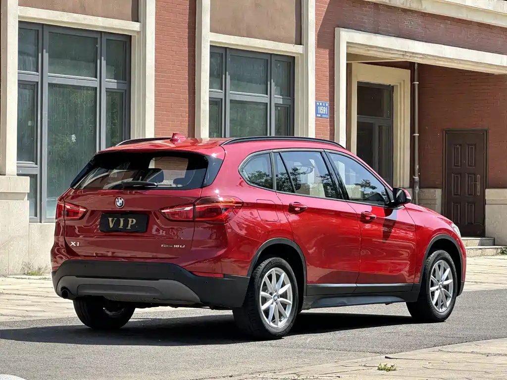 BMW X1 — фото 3