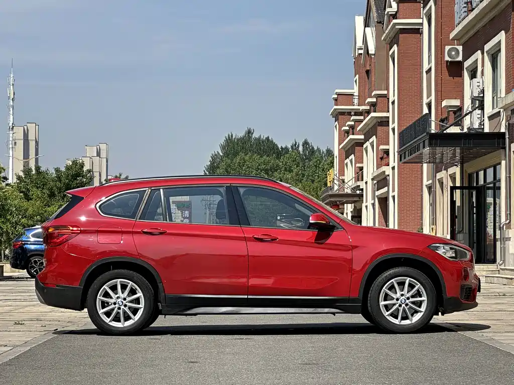 BMW X1 — фото 7