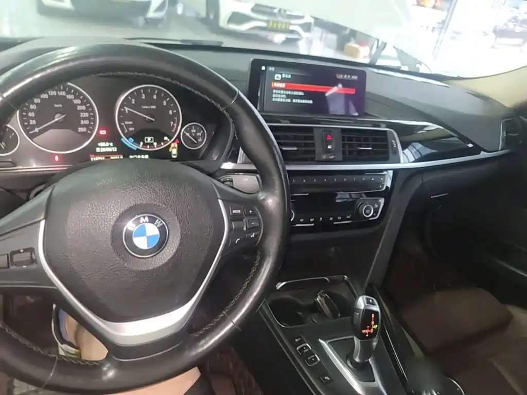 BMW 3 Series — фото 10