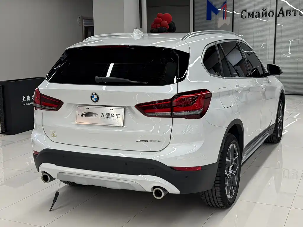 BMW X1 — фото 5