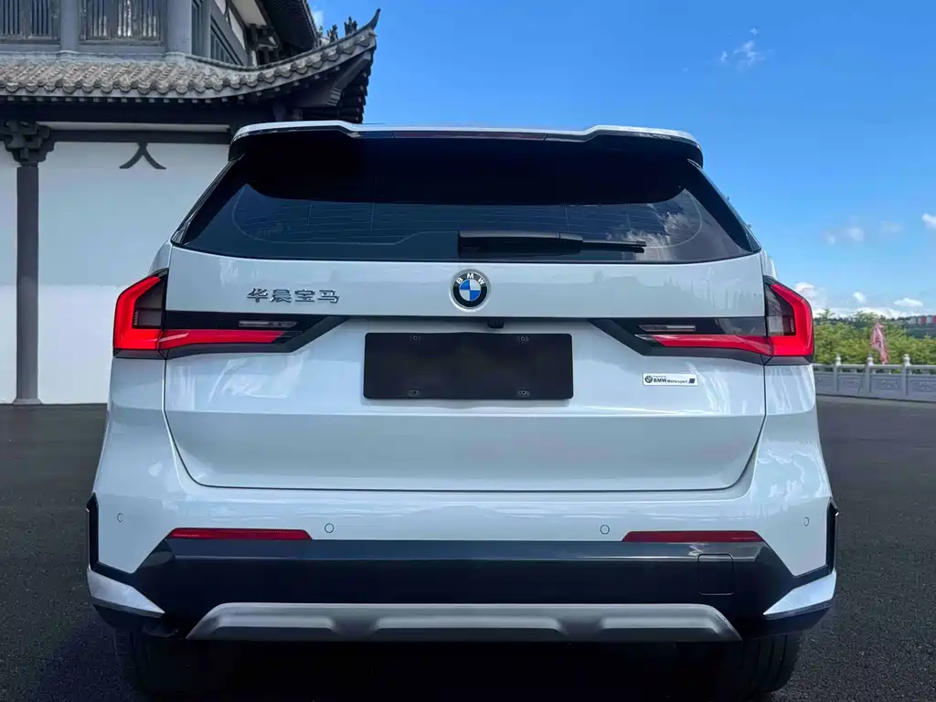 BMW X1 — фото 5